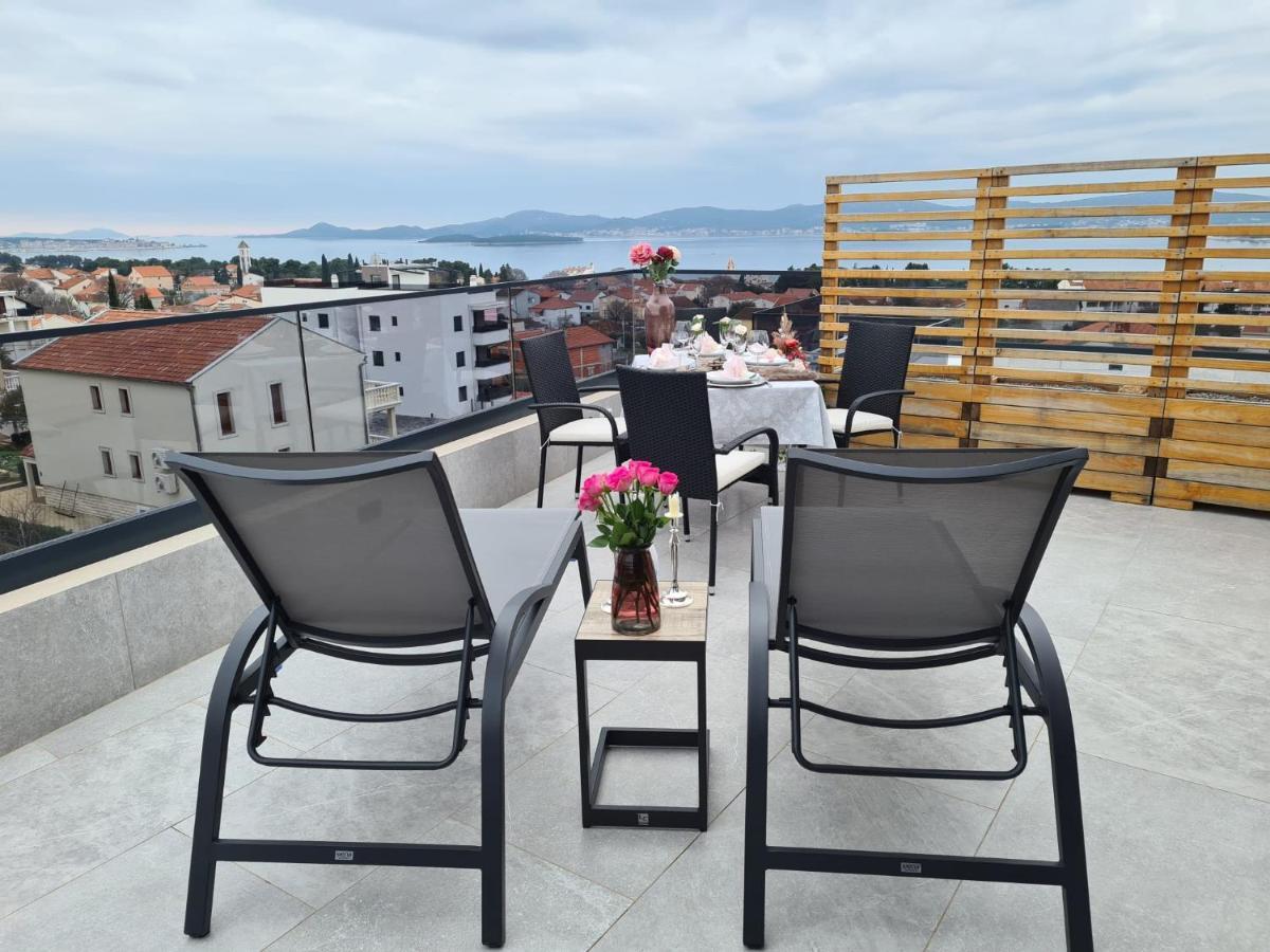 Apartment Rose Garden Sveti Filip i Jakov Esterno foto