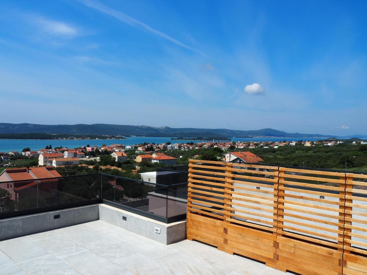 Apartment Rose Garden Sveti Filip i Jakov Esterno foto