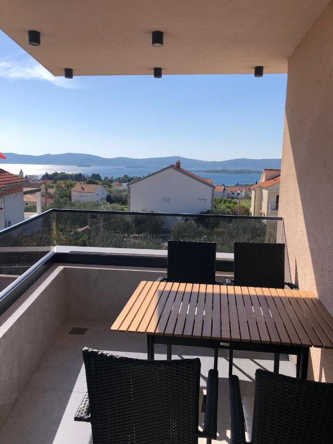 Apartment Rose Garden Sveti Filip i Jakov Esterno foto